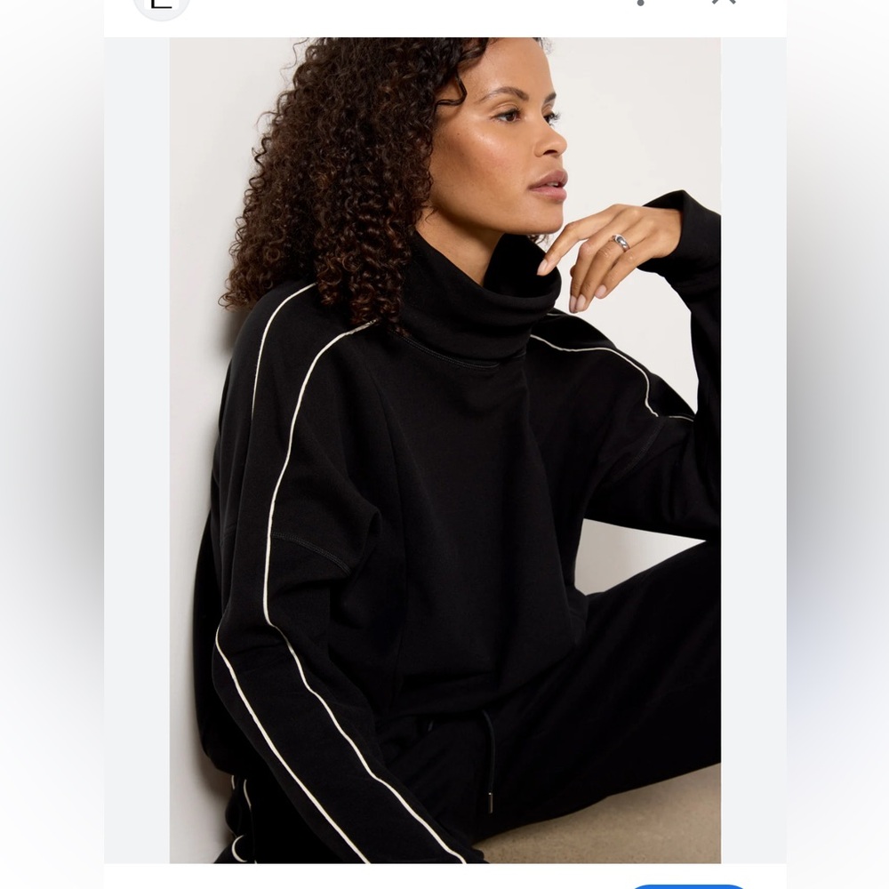 Varley Ariana High Neck Pullover Size Small